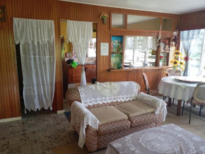 Cozy Two-bedroom House